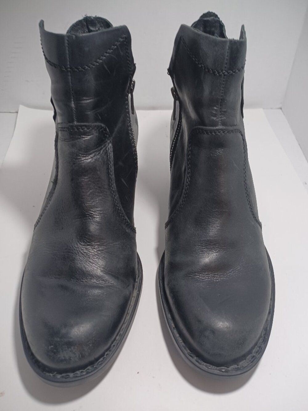 BORN Black Leather Ankle Boots Women's size 10